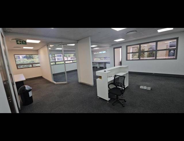 BUSINESS PROPERTY TO RENT IN CARLSWALD